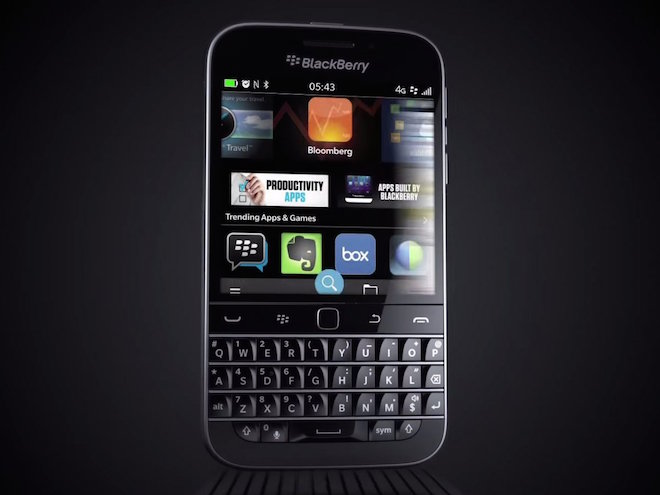 15-blackberry-classic1.jpg.pagespeed.ce.vrl7kXAW1K