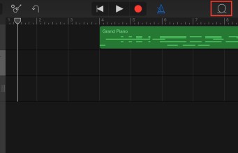 Apple aktualizoval GarageBand pro iPhone a iPad
