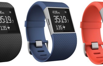 Apple Pay bude mít konkurenci – Fitbit se na trhu plateb chce uchytit také