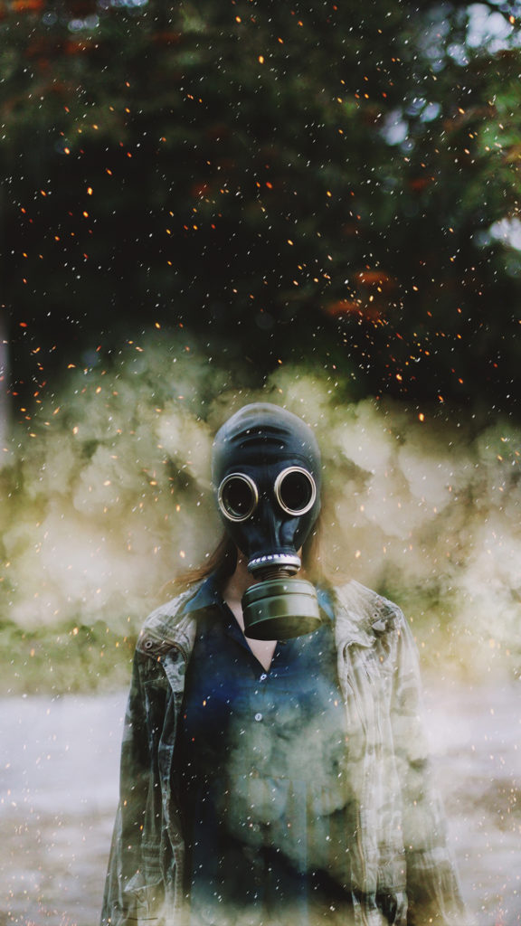 iPhone-wallpaper-abstract-portrait-gas-mask-macinmac