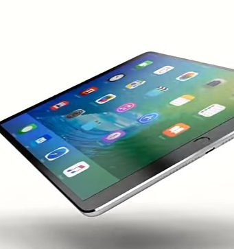 D.I.Y. robot nepochopitelně hraje na iPad piáno