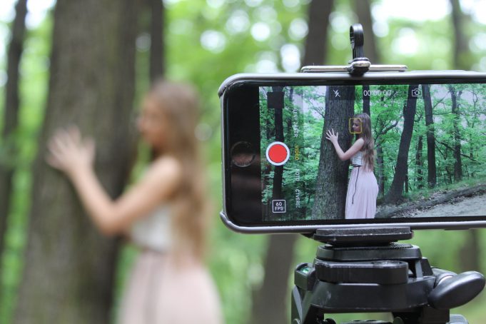 Klaudia Vens – vycházející hvězda? Máme rozhovor o tom, jak natočila svůj videoklip na iPhone