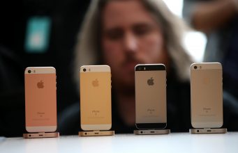Apple údajně zpomaluje každé starší zařízení kvůli prodejům novinek