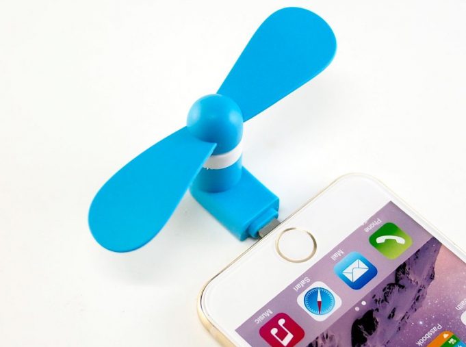 HIT léta – větráček, který zapojíte do Lightning konektoru