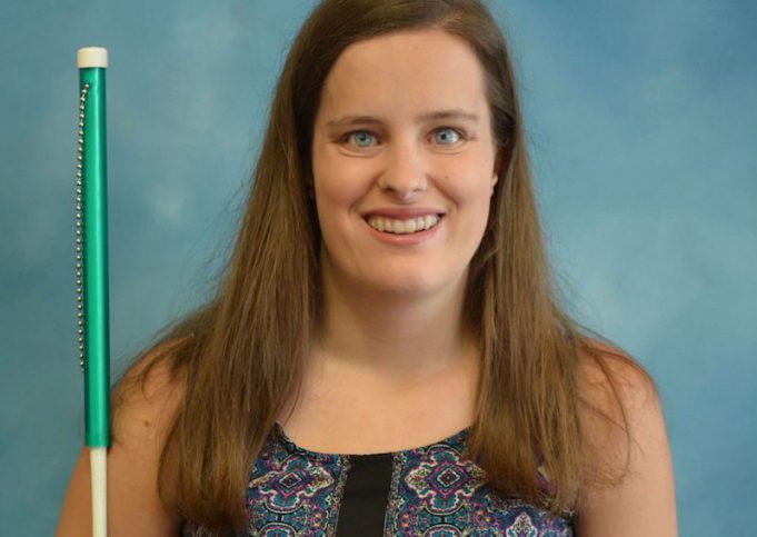 Přečtěte si příběh Jordyn – nevidomé inženýrky pracující pro Apple