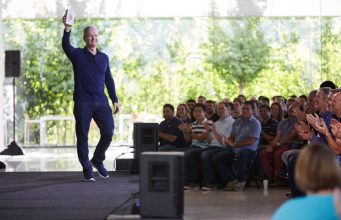 Apple potvrdil, že už prodal 1 miliardu iPhonů