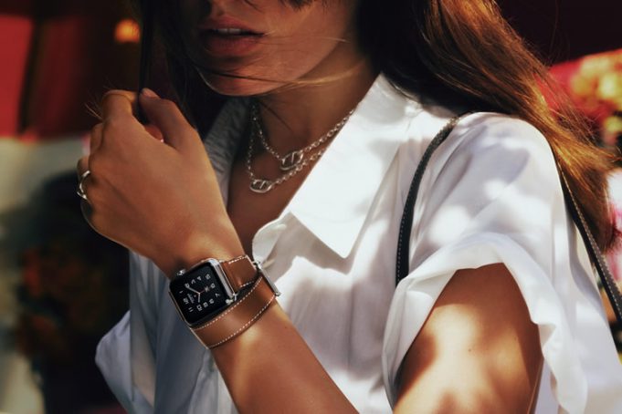 Mrkněte na ty nejlepší a nejlevnější varianty řemínku Hermés pro Apple Watch