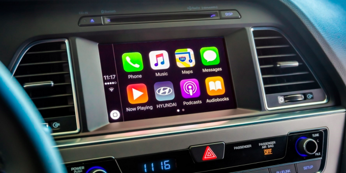 CarPlay bude k dispozici jako standartní výbava v několika dalších vozech