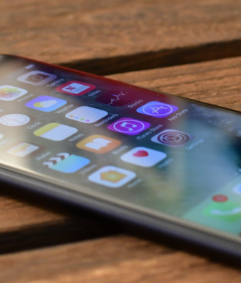 Jak smazat a opět nainstalovat aplikace od Applu?