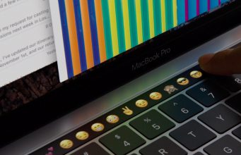 Touch Bar běží na eOS, variantě watchOS
