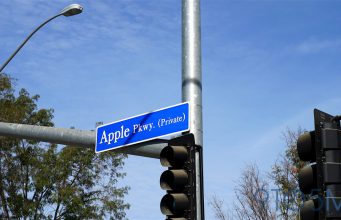 Na otevření Apple Campus 2 si ještě počkáme