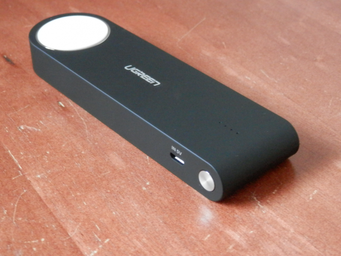 Nová kompaktní magnetická nabíječka od Ugreenu je tak tenká, že se Vám snadno vejde do kapsy