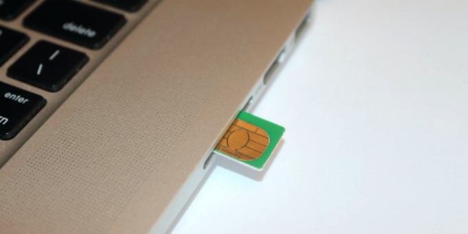 Bude mít MacBook možnost LTE připojení?