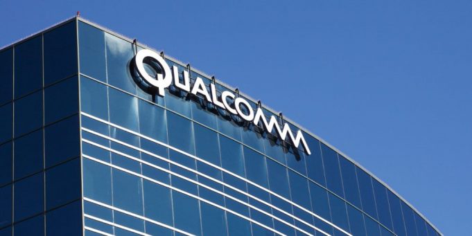 Apple dluží společnosti Qualcomm 7 miliard dolarů podle soudního jednání v pátek
