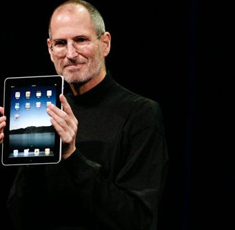 Před sedmi lety Steve Jobs představil první iPad