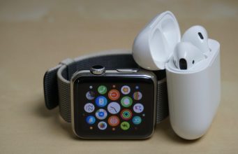 AirPods a Apple Watch se prodávají pod cenou, aby přilákaly nové zákazníky
