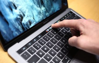 Návod – Jak co nejlépe využít Touch Bar na MacBooku Pro