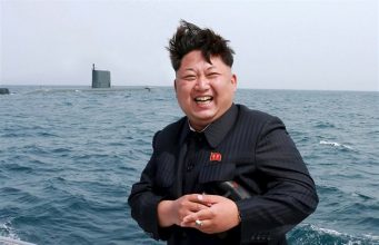 Podívejte se na jediný operační systém v Severní Koreji. Co vám připomíná?