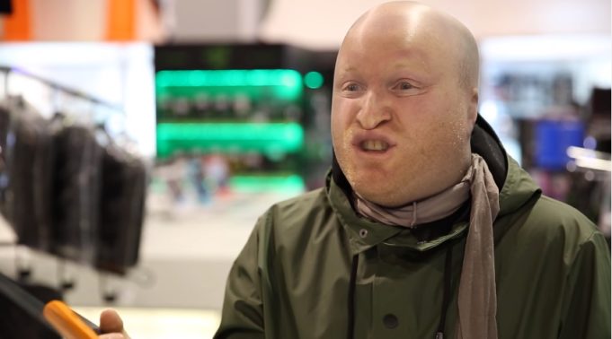 iZábava – Zloděj, který chce hrát hry na MacBooku Air