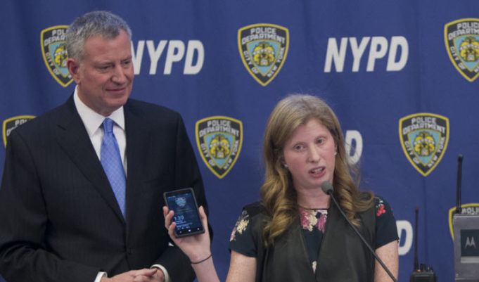 NewYorská policie nahrazuje staré smartphony za nové iPhony
