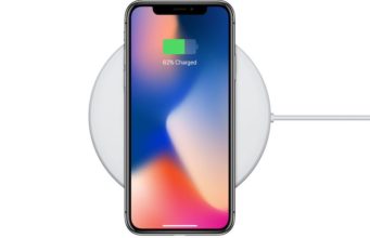 Bude se iPhone X a iPhone 8 bezdrátově nabíjet v obalu?