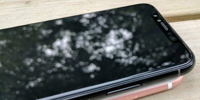 iOS 11 obsahuje funkci proti vypalování OLED displeje!