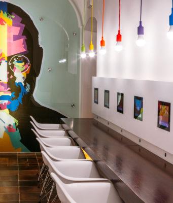 Největší světová expozice Apple v Praze byla kompletně odzicena