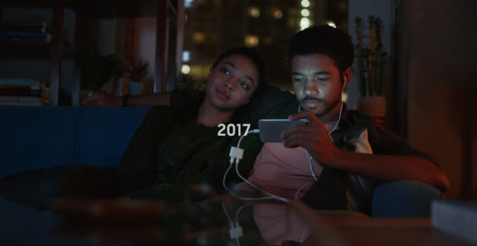 Samsung v reklamě útočí na všechny iPhony