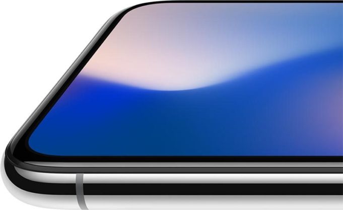 Apple objednává 270 milioanů displejů pro iPhony v roce 2018