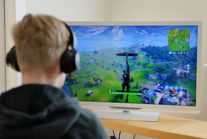 Hra Fortnite čelí petici o jejím zrušení. Důvod je přinejmenším originální