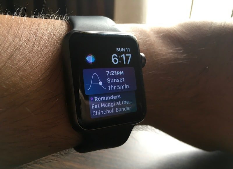 Смарт часы постоянно отключаются. Как сменить ремешок на Apple watch. Как поменять ремешок на Apple watch. Печать на ремешках Apple watch. Смена ремешка на Apple watch.