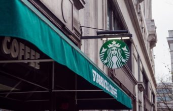 Starbucks zakoupilo 23 000 iPadů pro budoucí školení
