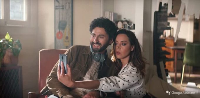 LG rozebírá ve své nové reklamě iPhone