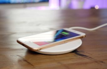 Spor Apple a Qualcommem pokračuje, Apple útočí na patenty společnosti