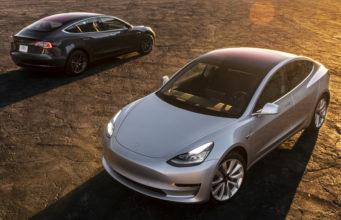TeslaNovinky.cz – Tesla testuje doručování Modelu 3 až ke dveřím