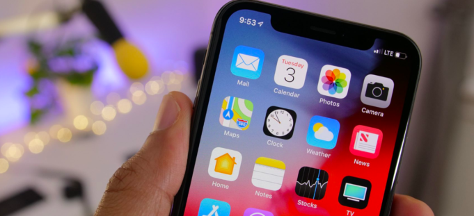 Zástupci společnosti Apple se sešli s výrobci MicroLED displeji AU Optronics a Epistar