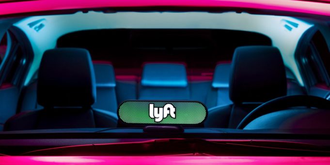 Lyft nabízí levnější jízdy k volbám do 6. listopadu