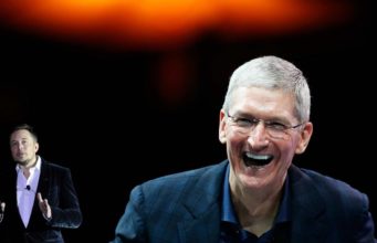 Jak to vypadá s „pytláctvím“ mezi Apple a Tesla?