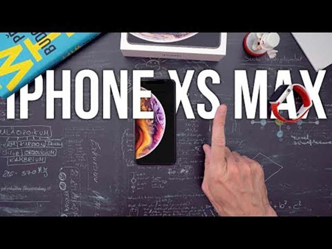 Unboxing zlatého iPhone Xs Max