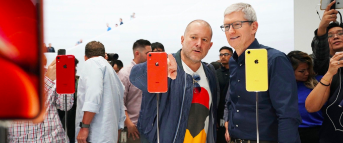 Apple sdílel fotografie z včerejšího Apple Keynote Event, který se konal v divadle Steva Jobse