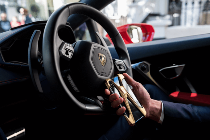 Dopřejte vašemu iPhonu XS Max kryt za neuvěřitelných 60 tisíc korun