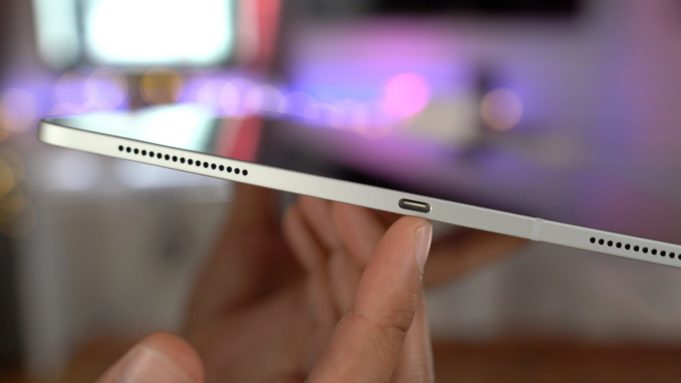 Zákazníci si stěžují na ohnuté iPady Pro