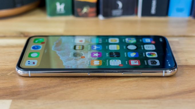 Čína uděluje zákaz dovozu a prodeje některých modelů iPhone kvůli sporu Apple s Qualcomm