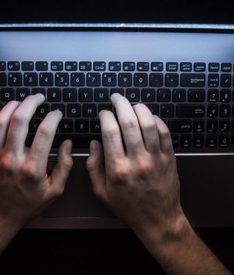 Hackery bylo zneužito velké množství emailů a 21M hesel