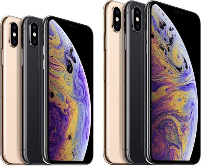 Apple přejde u iPhonů do roku 2020 na OLED dipsleje