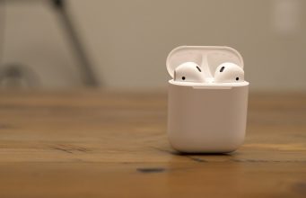 AirPods jsou druhým nejprodávanějším produktem společnosti Apple