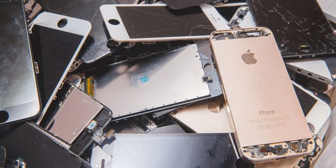 Apple čelí úsilí a výzvě se snahou výroby z recyklovaných materiálů