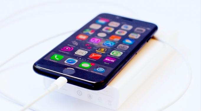 7 tipů pro rychlejší nabíjení vašeho iPhonu