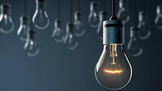 Podívejte se, jak za 30 minut pomocí Apple Pencil namalovat přesnou kopii žárovky