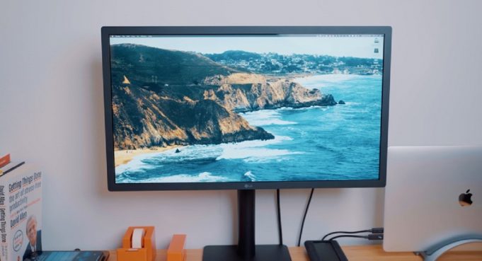 Apple zařadil do svého repertoáru nový 4k 23,7palcový displej LG UltraFine Display